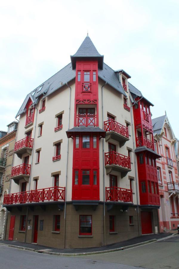 A 50m Reves Ensoleilles Les Bains De *