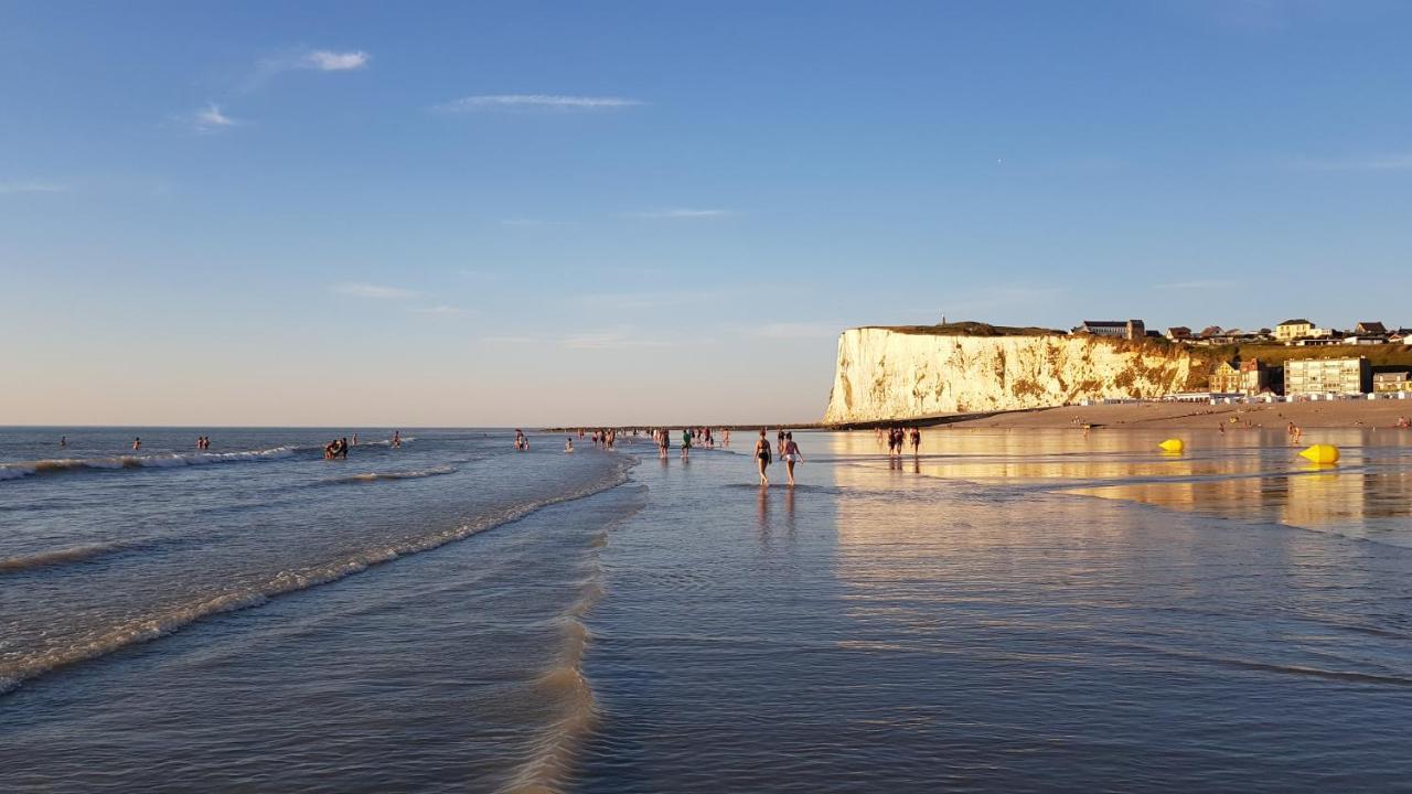 A 50m Reves Ensoleilles Les Bains De Mers-les-Bains